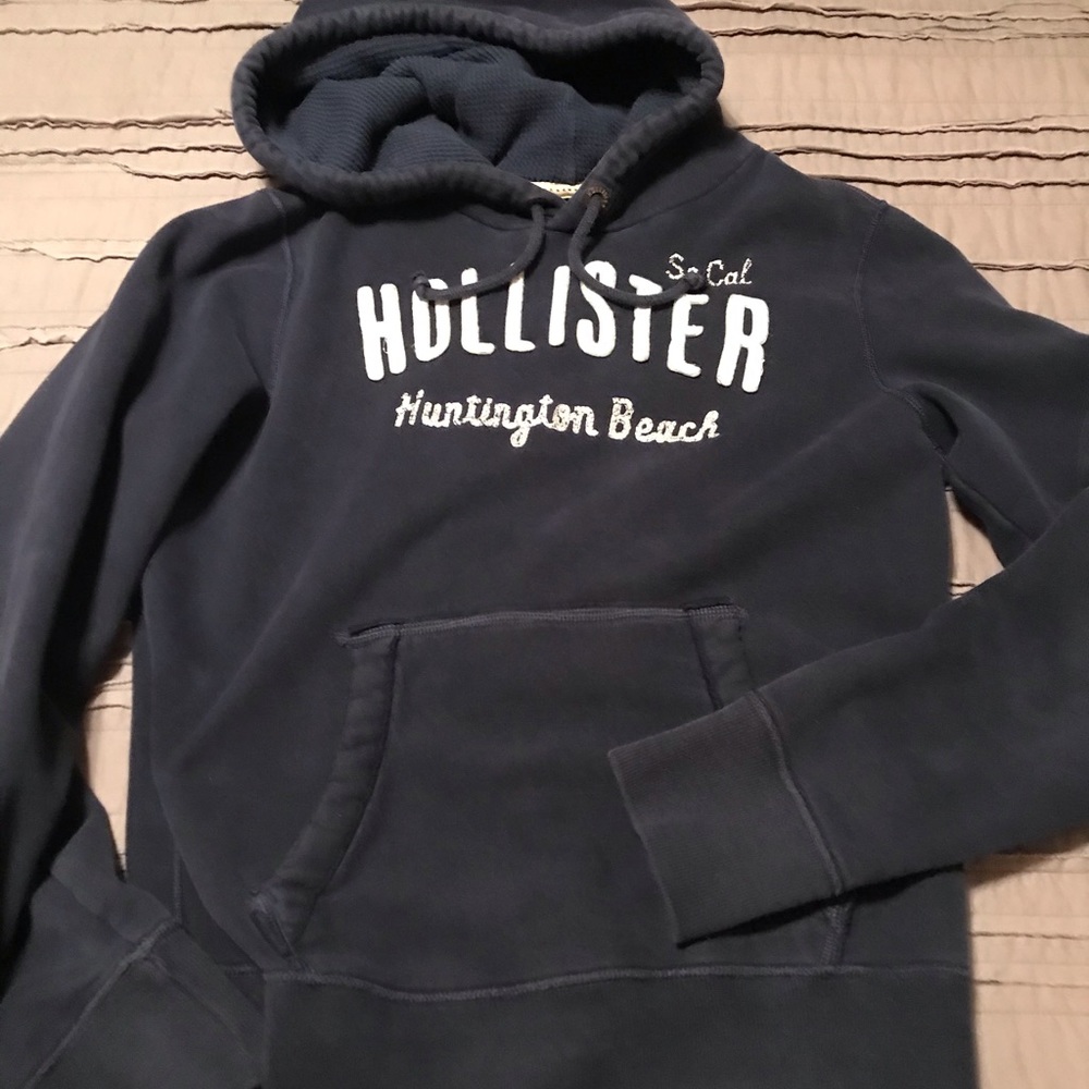 Pullover sweatshirt
